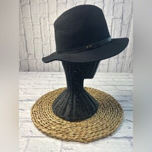 Phase 3 Stylish Black Fedora Hat. Wool.